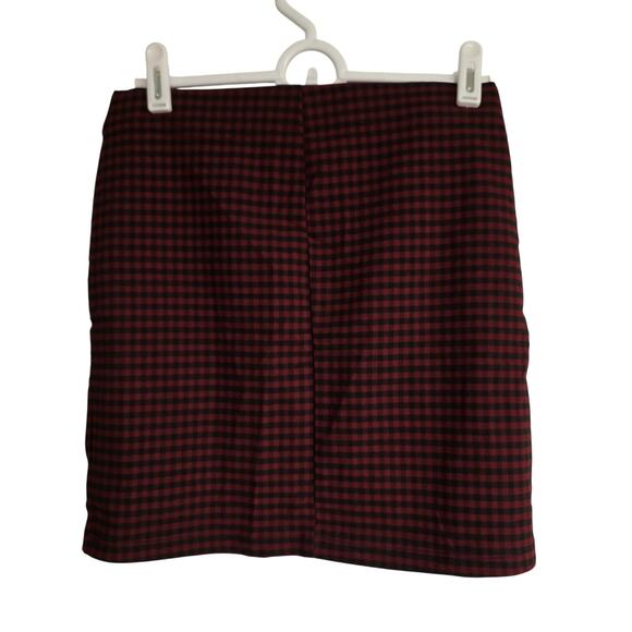 NEW NWT Originality Red & Black Checkered Mini Skirt w/ Front Slit | Size Small - Picture 2 of 10